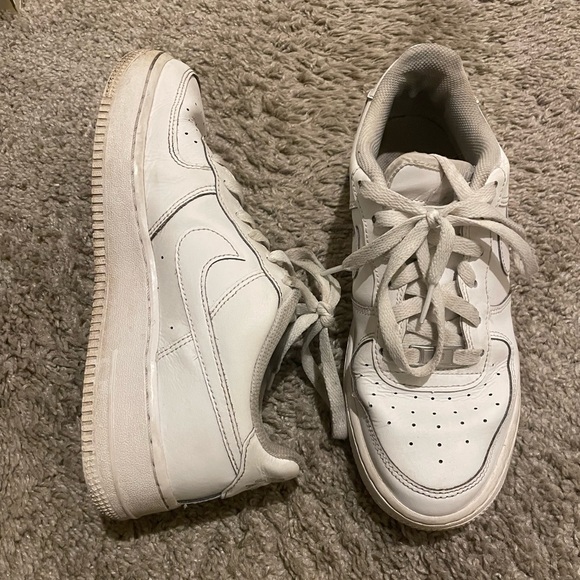 Nike Air Force 1 - Picture 3 of 5